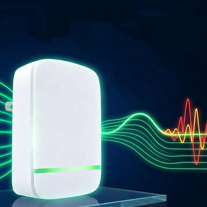 Smart plug, voltage optimization, surge protection, temperature-controlled socket, home/office, compact, plug and play.