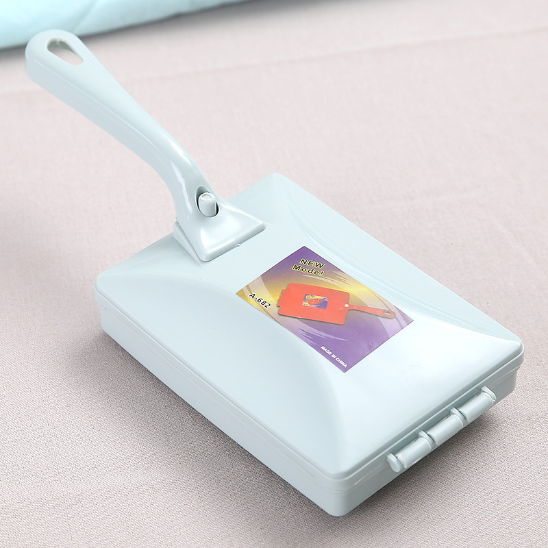 Lazy carpet cleaning brush