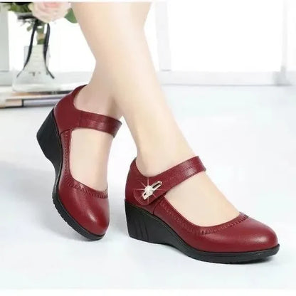 ⚡Hot Sales 50% OFF🔥Ladies' elegant mid-heeled leather shoes