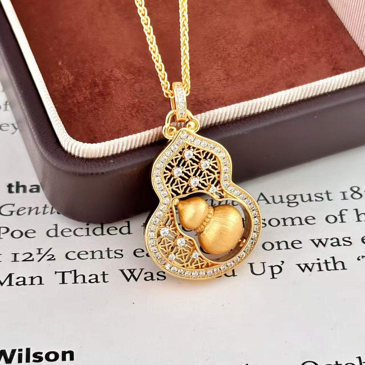Lucky Wu Lou Gourd Necklace | Modern Chinoiserie Gold Tone Pendant for Everyday Fortune