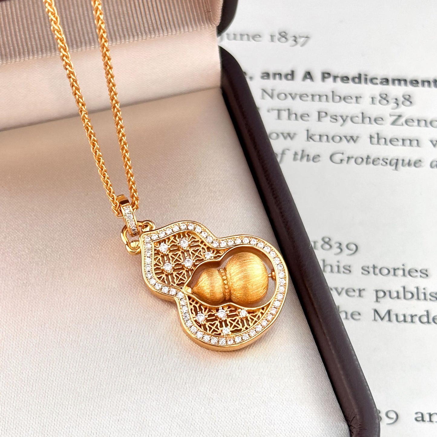 Lucky Wu Lou Gourd Necklace | Modern Chinoiserie Gold Tone Pendant for Everyday Fortune