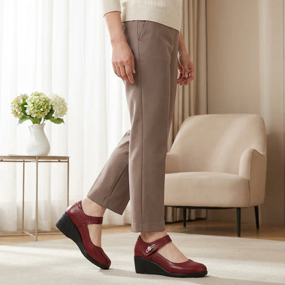 ⚡Hot Sales 50% OFF🔥Ladies' elegant mid-heeled leather shoes